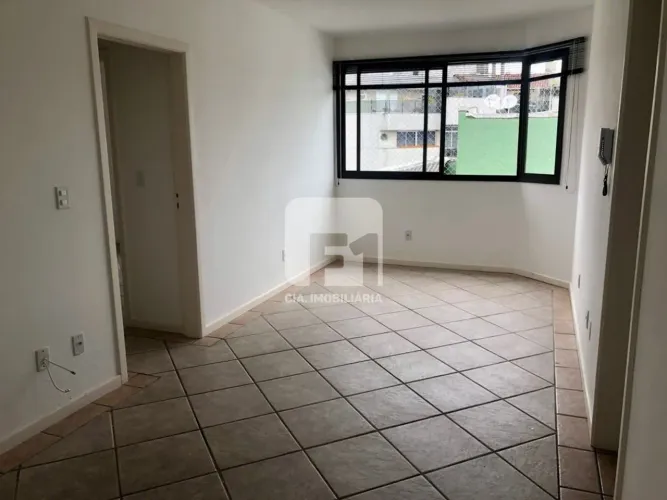 Apartamento de dormitórios na Agronômica