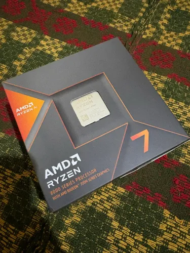 Processador Ryzen 8700g NOVO LACRADO AM5 AMD