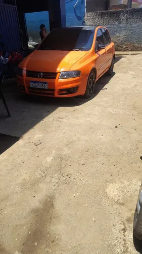 Fiat Stilo Dualogic 1.8 Sporting Flex 8V 5P 2010