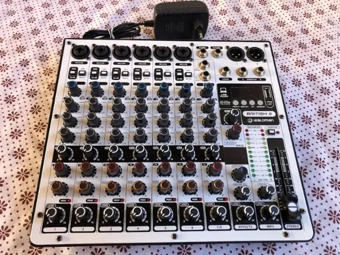 Mixer/Mesa British-8 "analógica" Waldman parcelo no Olxpay/ML avalio troca