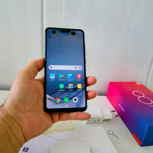 Xiaomi MI 8 Lite 