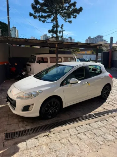 Peugeot 308 Allure 1.6 Flex 16V 5P Mec. 2013