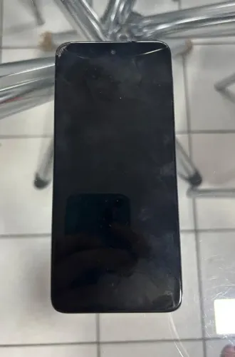 Celular moto g54 5g com tela quebrada e vazada, mas em boas condições
