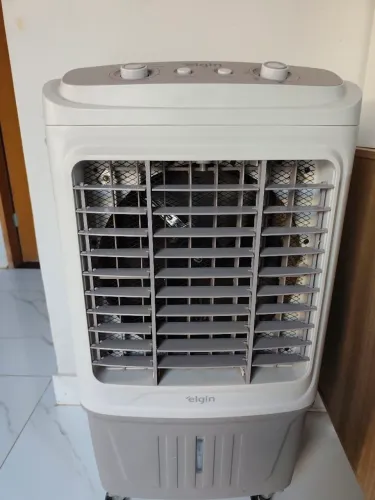 Semi novo sem defeito