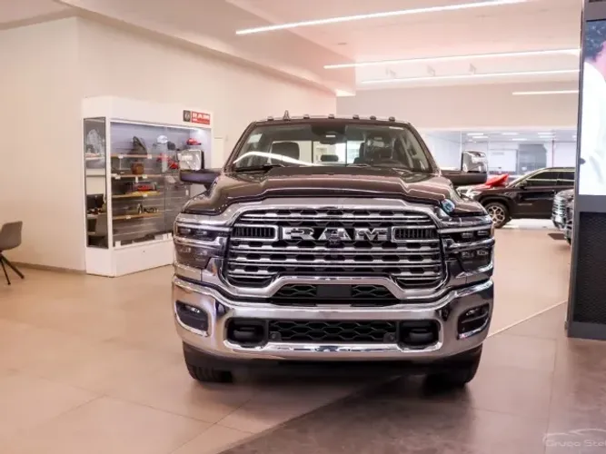 Ram 3500 Limited Longhorn 6.7 TB CD Diesel 2025