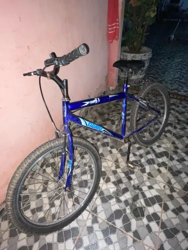 vendo bike só o filé, conheço a marca não mas da pra quebrar um galho