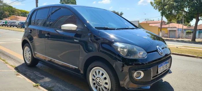 Volkswagen Up! Black/white/red 1.0 T. Flex 12V 5P 2016