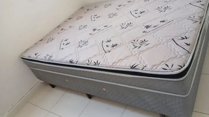 Cama box casal conjugada em molas 