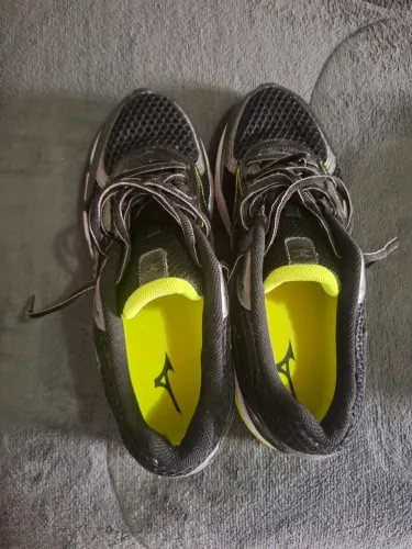 TENIS ( MIZUNO e PUMA )