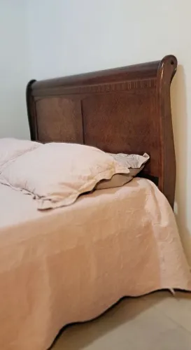 Cama Casal em Madeira 