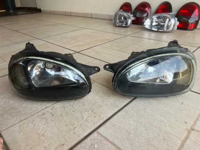 Par de farol mascara negra Corsa lente de vidro