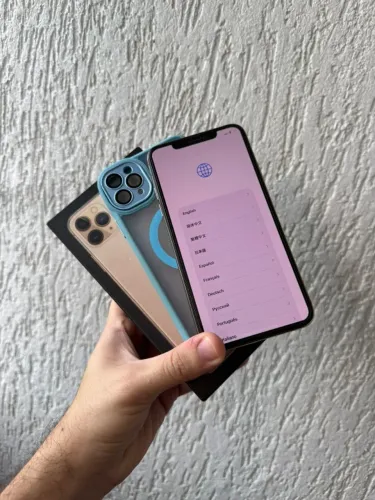 iPhone 11 Pro Max Gold  256GB - Divide ate 12x e aceita troca  