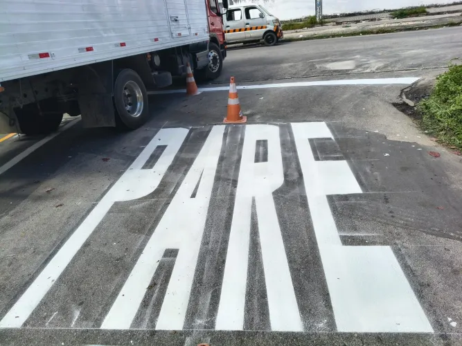Sinalização condomínio mercantil escola galpão 