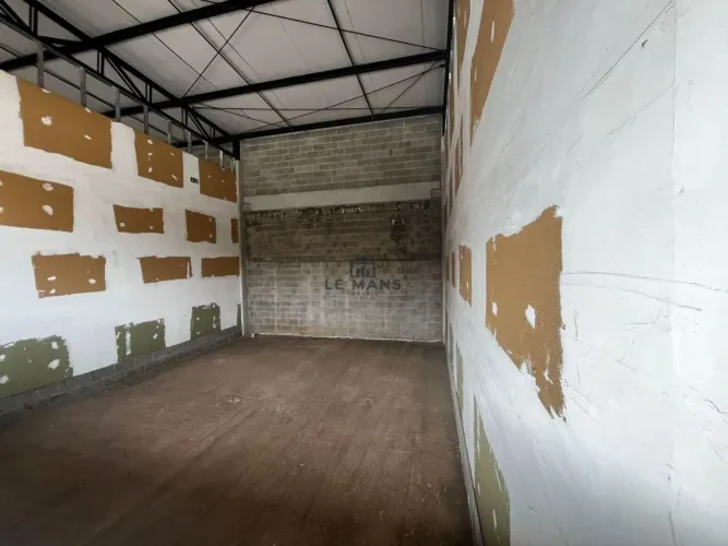 Salão para alugar em Piracicaba, Vila Industrial, com 57.78 m²