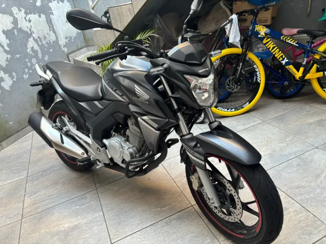 Cb Twister 250 abs (leia o anúncio)