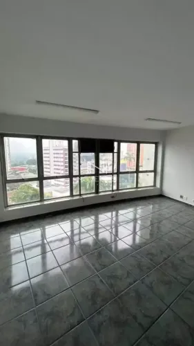 Escritório para aluguel com 92 metros quadrados em Centro - São José dos Campos - SP