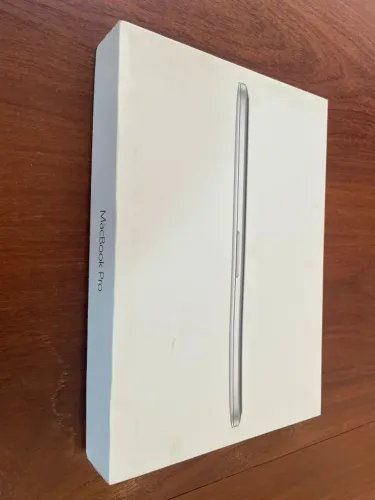 MacBook Pro 2017 (Retina) - 2TB SSD / 16 GB Memória- Impecável 