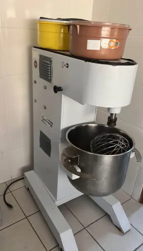 Batedeira Industrial 30 litros