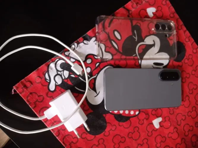 Celular A57 256 gigas 3 meses de uso