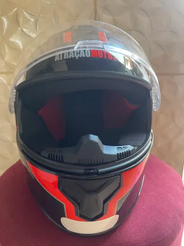 Capacete