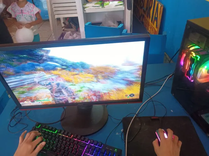 Pc gamer completo mouse, game pad, teclado, mesa