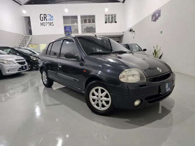 Renault Clio RT/ Privilège 1.6 16V 5P 2001
