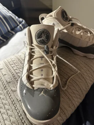 Tênis Air Jordan Two03