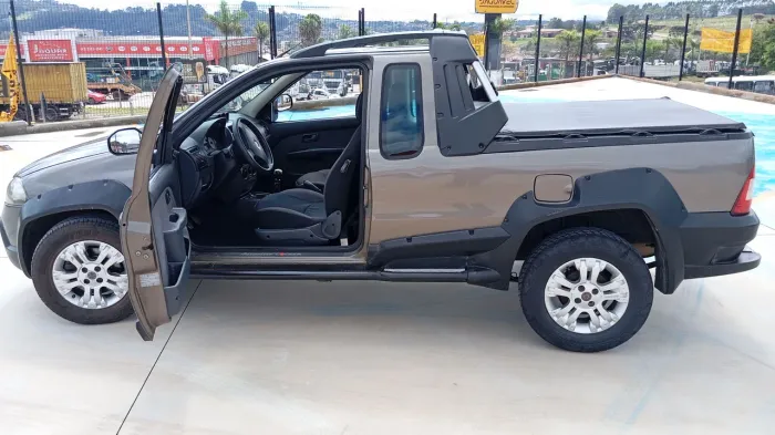 Fiat Strada Adventure 1.8/ 1.8 Locker Flex CE 2009