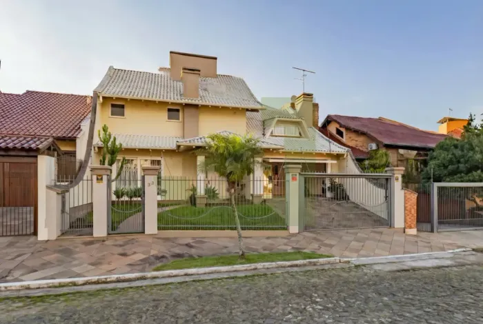 Casa residencial para locação e venda no bairro Cristo Rei em São Leopoldo