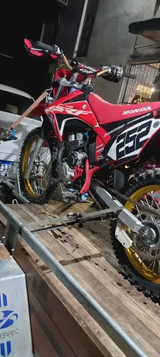 Vendo moto de trilha