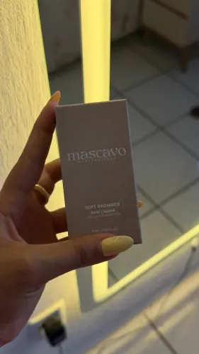 Base líquida soft radiance mascavo Cor 25N