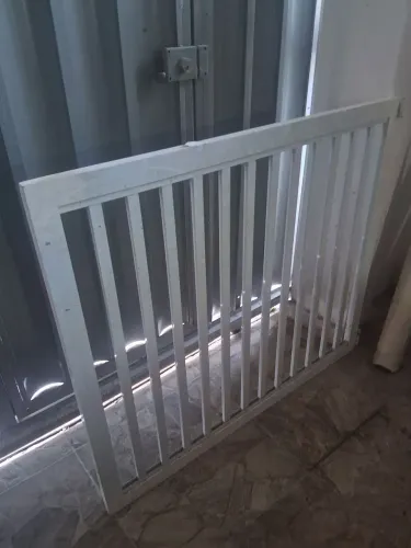 Portão pequeno de alumínio, 113,5 cm Largura po 89cm de altura!