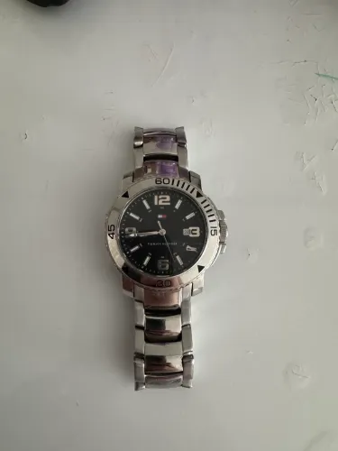 Vendo Relógios Tommy Hilfiger Originais