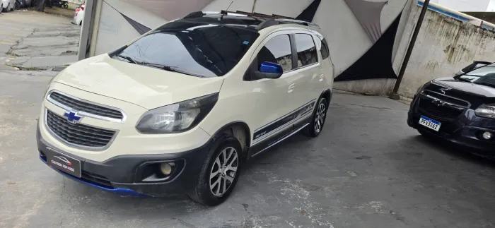 Chevrolet Spin Activ 1.8 8V Econo. Flex 5P Mec. 2016