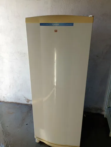Geladeira Consul 261 Litros