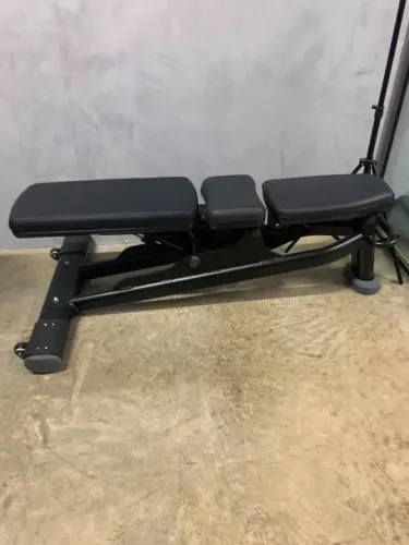 Banco regulável Life Fitness linha Signature/Hammer Strenght