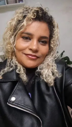 Babá, cuidadora free lance 