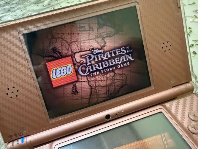 Lego Piratas do Caribe Ds