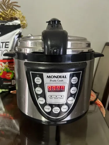 Panela de Pressão Elétrica Mondial Pratic Cook Digital 5L - Excelente Estado