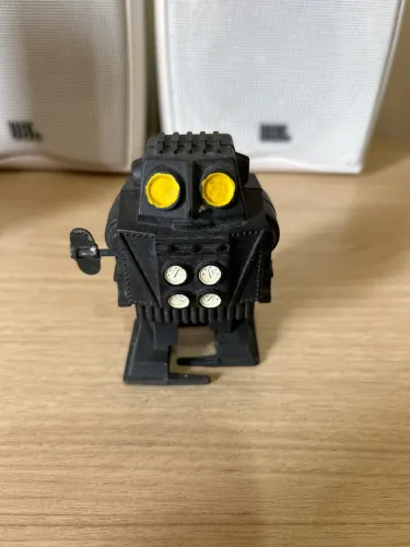 Brinquedo Antigo de Lata Robô - Funciona com corda - TDS Japonê