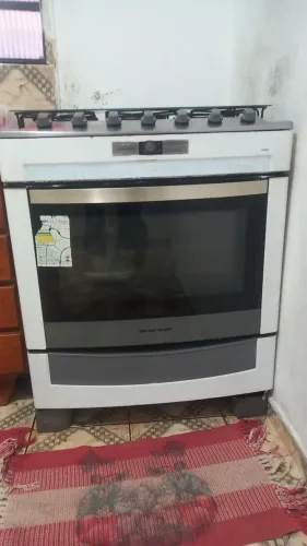 Vende-se fogão 6 bocas  cônsul por apenas 250, 00 