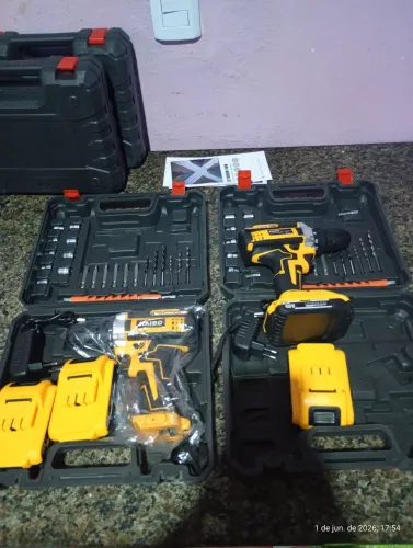 Vendo furadeira e parafusadeira 2 em 1