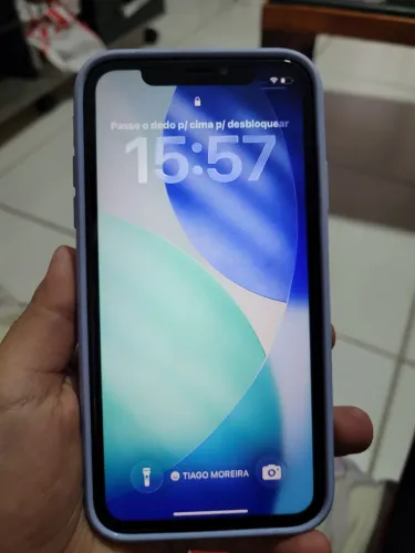 Vendo iPhone 11, saúde da bateria 72 a única coisa que precisa ser trocado.
