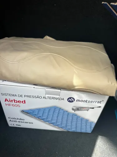 Colchao de ar pneumático (casca de ovo)