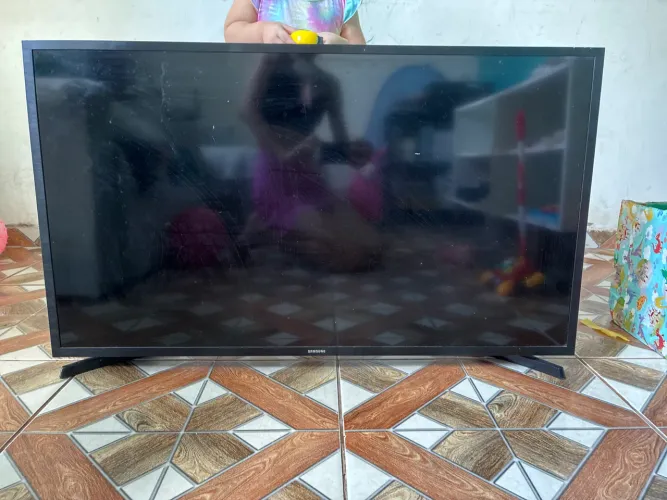 Tv Samsung 40 - Led queimado - para conserto ou venda de peças.