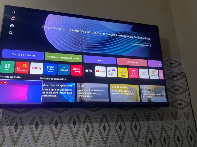 Esmartv 55 polegadas com comando Alexa no controle remoto