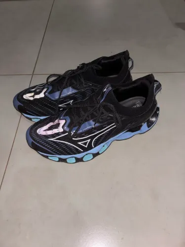 Vendo mizuno prophecy 14 usado poucas vezes poucas marcas de uso 