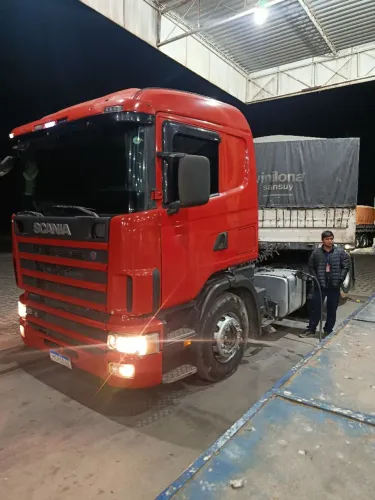 Vendo Scania R400 ano 2003 , carreta Liberato ano 2012
