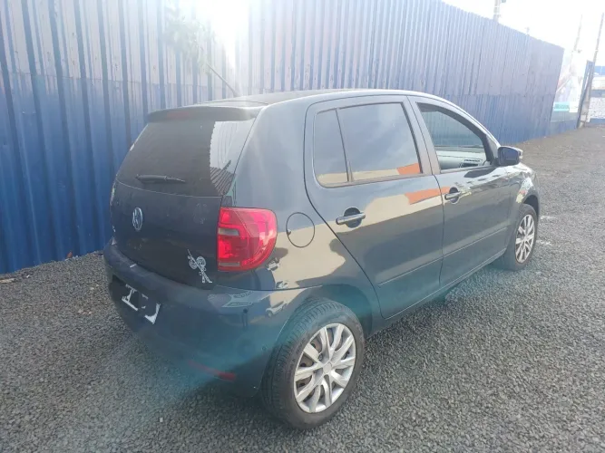Volkswagen Fox 1.0 MI Total Flex 8V 5P 2013