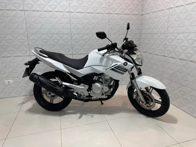 Yamaha Fazer 250 BlueFlex Limited Edition 2015 | Financio | Aceito Troca